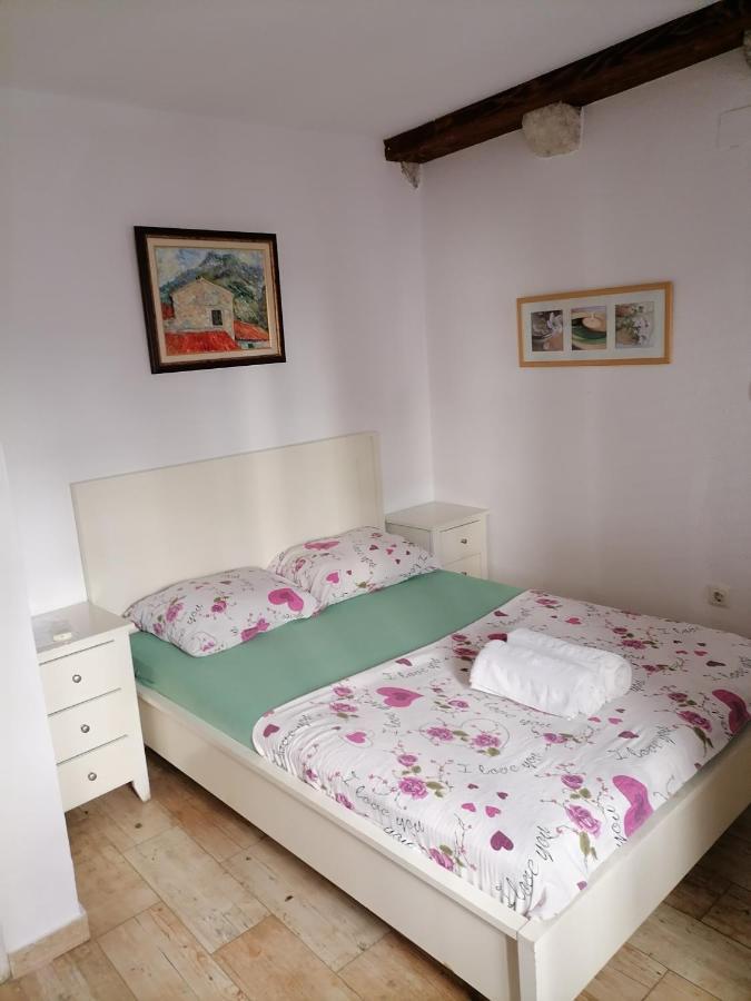 Apartments Dukic Cattaro Esterno foto