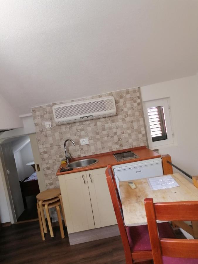 Apartments Dukic Cattaro Esterno foto