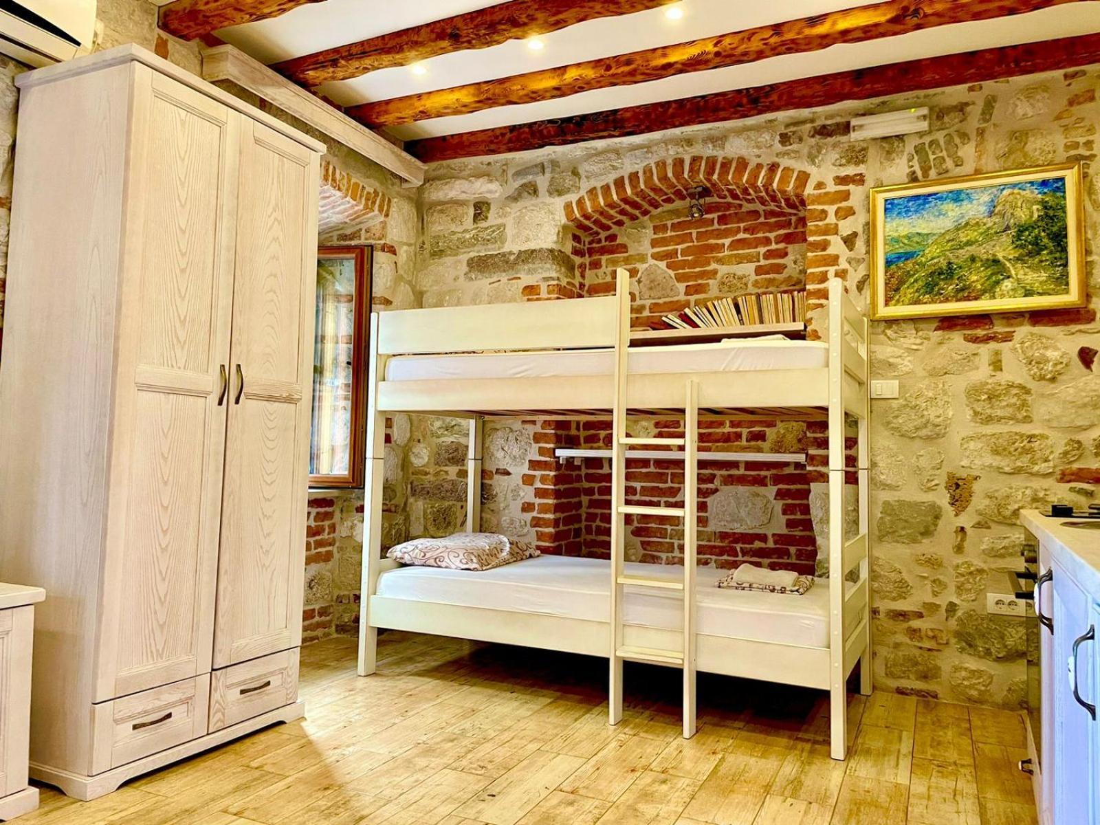 Apartments Dukic Cattaro Esterno foto