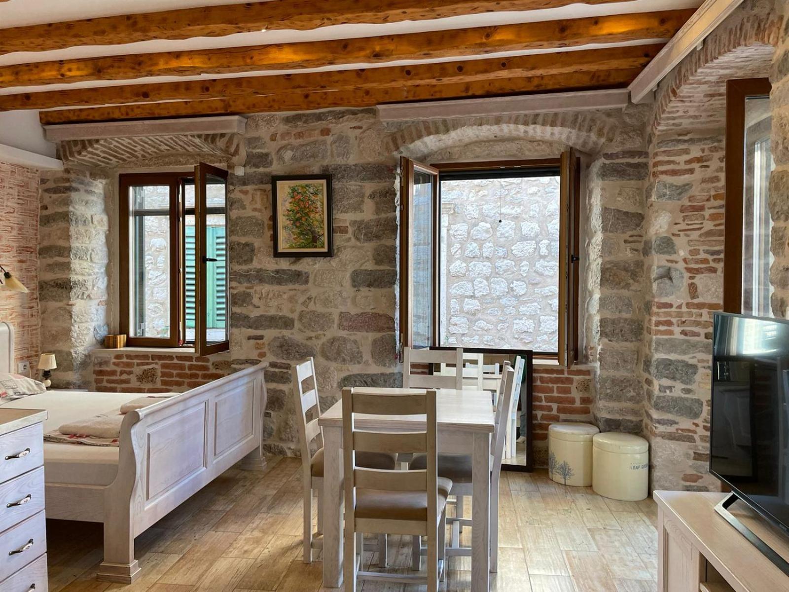 Apartments Dukic Cattaro Esterno foto