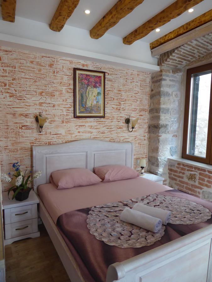 Apartments Dukic Cattaro Esterno foto