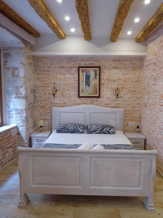 Apartments Dukic Cattaro Esterno foto