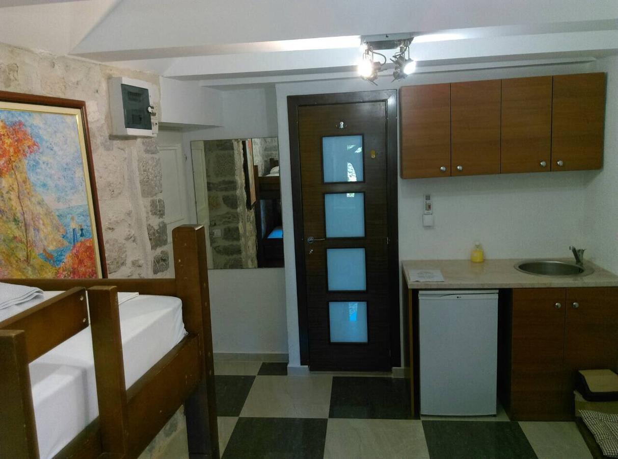 Apartments Dukic Cattaro Esterno foto